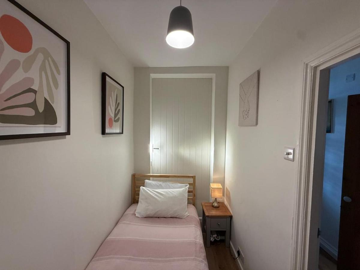 Unbeatable Location, Peaceful Cozy Flat Londres